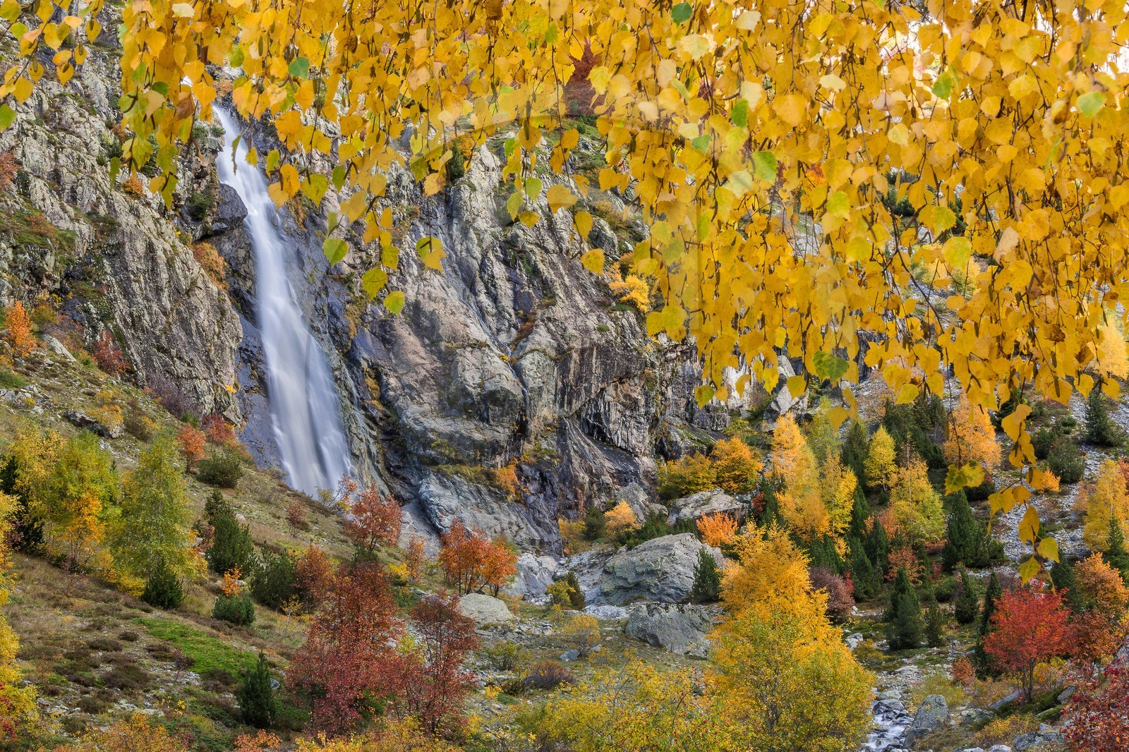 Vallée de la Bonne,  Le Désert, cascade de la Pisse