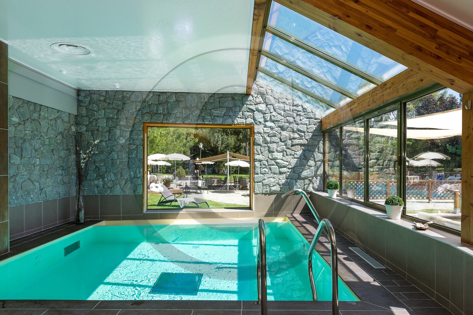 Hôtel restaurant spa Les Bartavelles