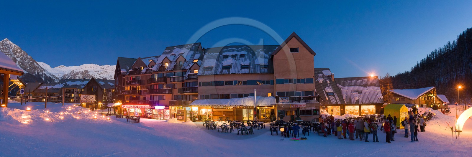 Station de ski de Réallon, course de ski alpinisme nocturne Laetitia Roux