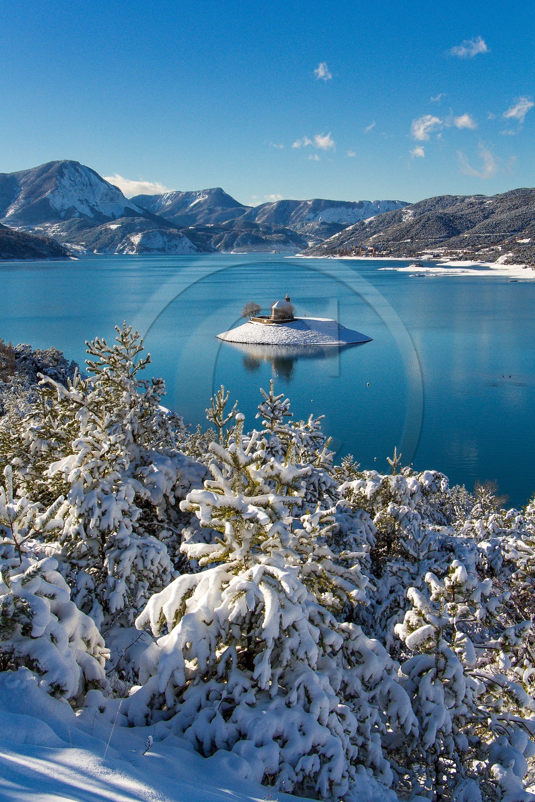 photographe professionnel, illustration, architecture, nature et environnement, sports et loisirs, spécialiste de la photographie panoramique, reportages, photographie aérienne et semi-aérienne