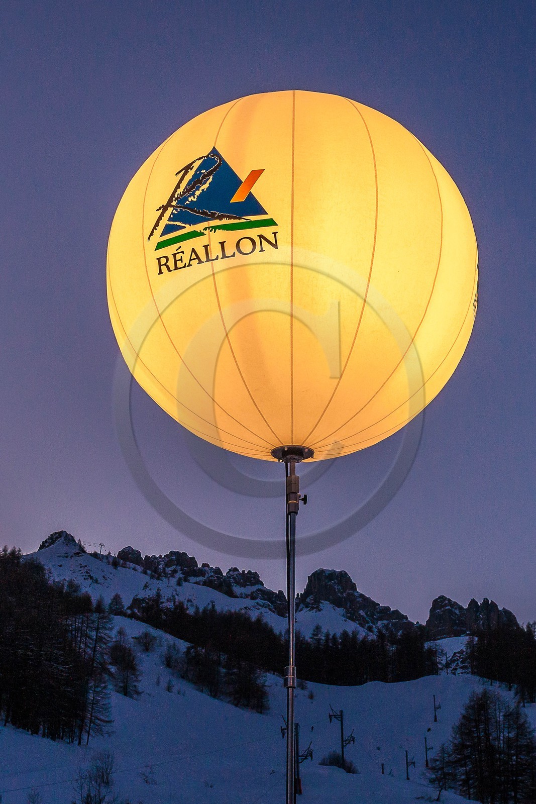 Station de ski de Réallon, course de ski alpinisme nocturne Laetitia Roux
