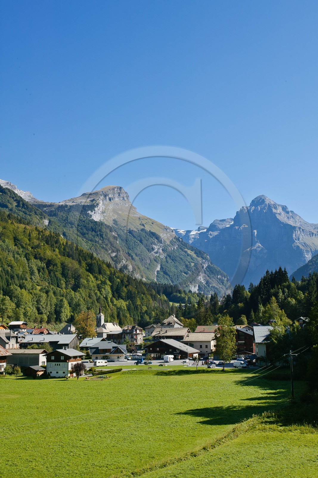 Sixt-Fer-à-Cheval, Église du XIIIe siècle