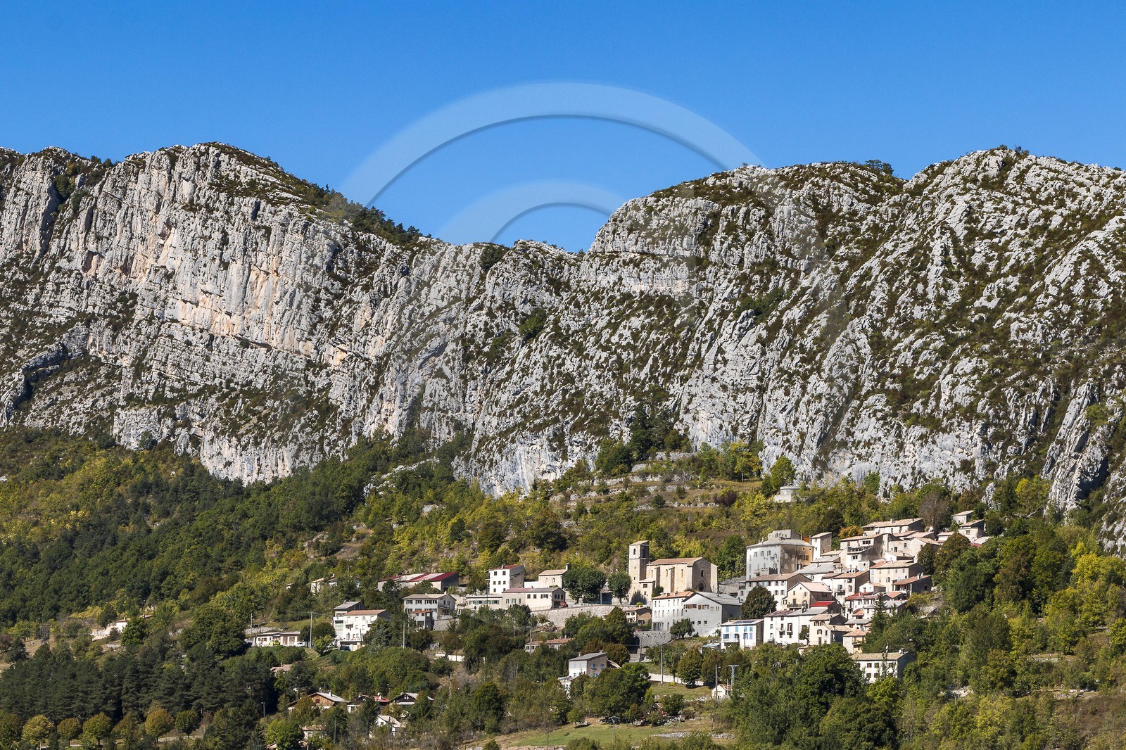 Estéron, Saint-Auban