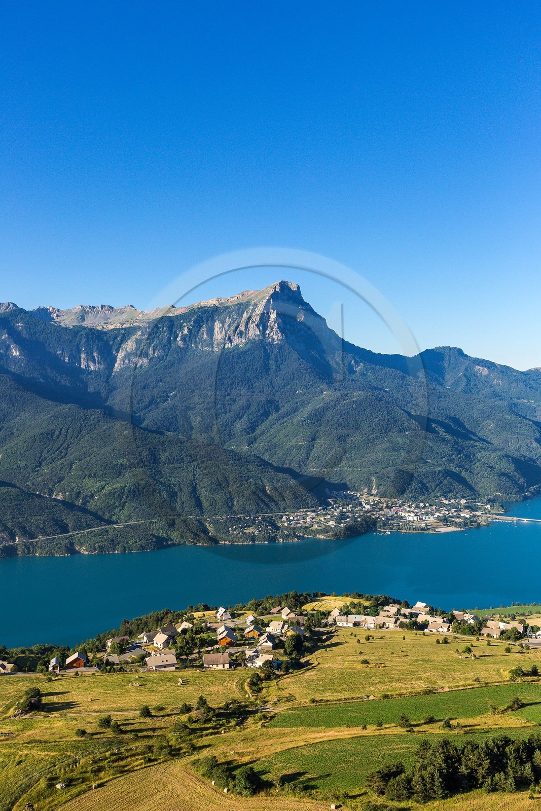 Lac de Serre-Ponçon, Puy-Sanières et Savines-le-Lac