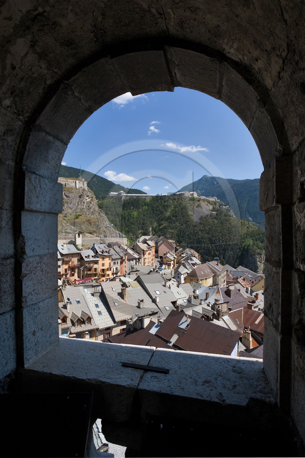 Briançon, cité Vauban,  Église paroissiale Notre-Dame-et-Saint-Nicolas (ancienne collégiale Notre-Dame)