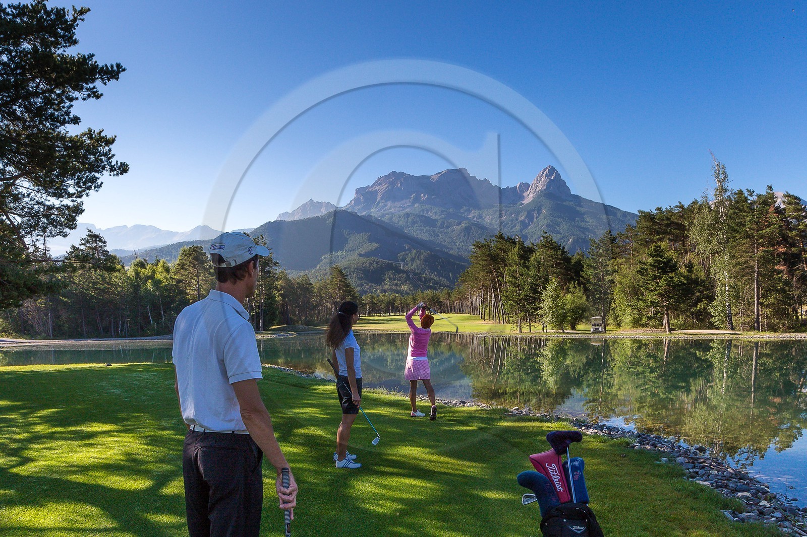 Barcelonnette, Golf de Bois-Chenu
