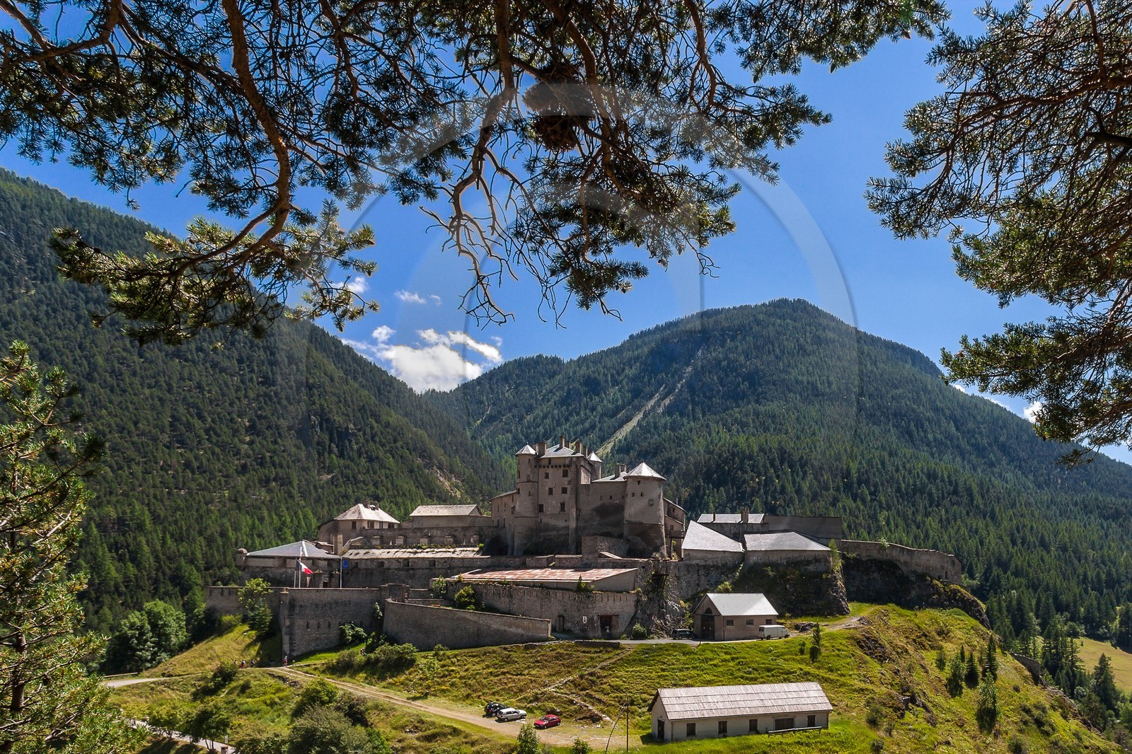 Fort Queyras, Château-Queyras