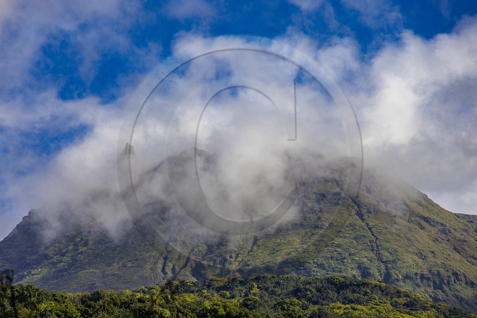 La Soufrière, volcan actif de la Guadeloupe