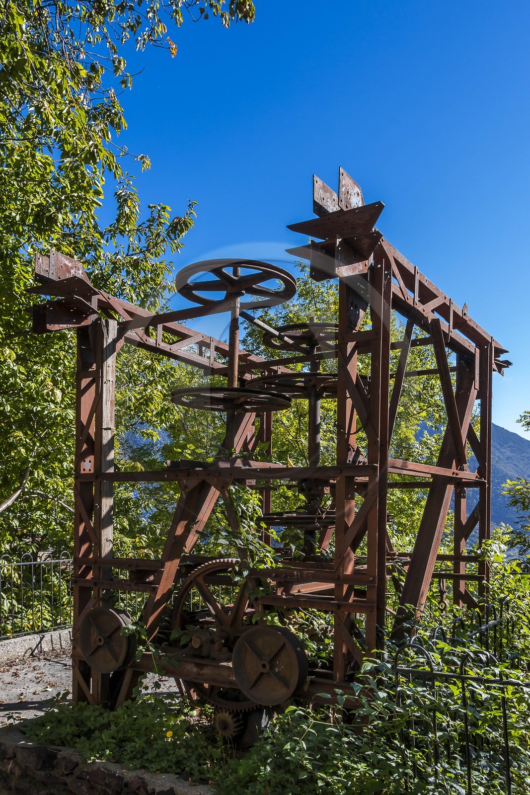 Roure, Machinerie du câble
