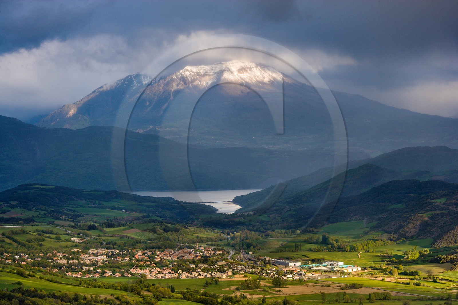 Pays de Serre-Ponçon, village de Chorges