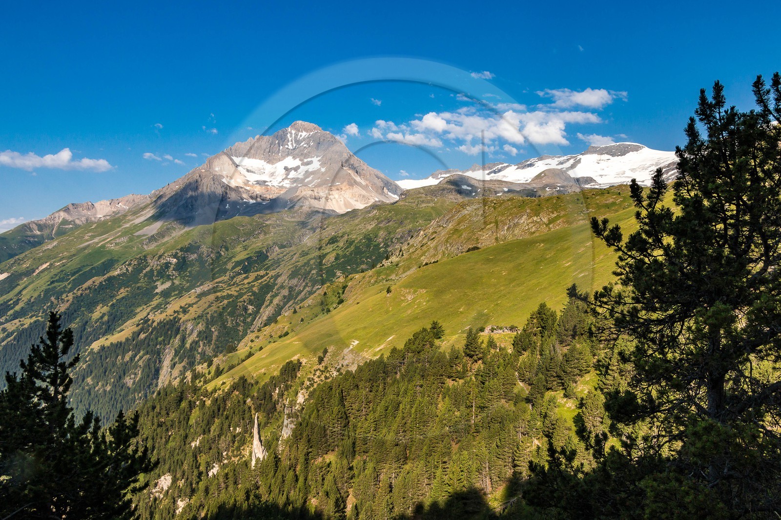 Termignon,  les Sallanches et la Dent Parrachée