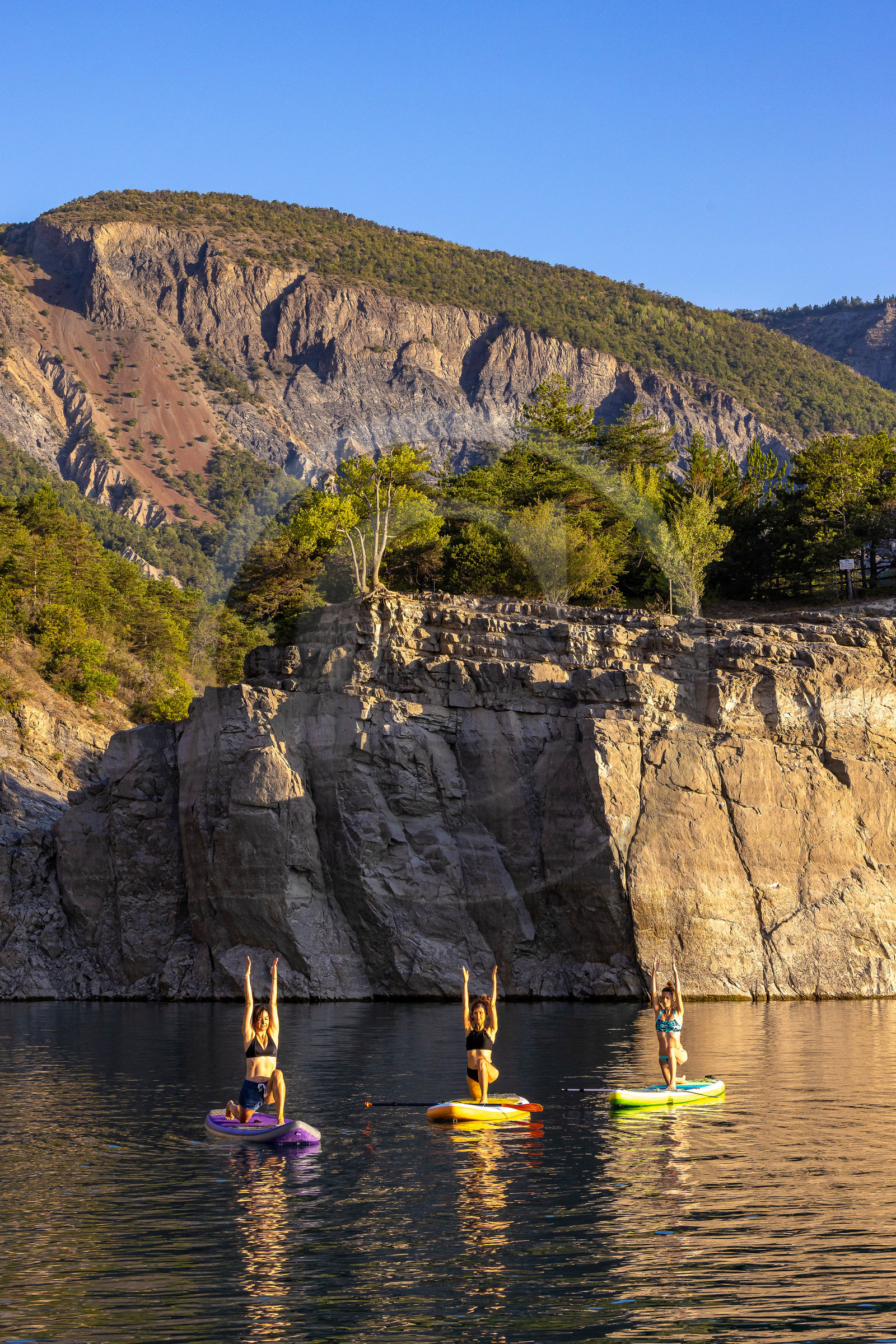 Yoga sur paddle, Serre-Ponçon Aloha