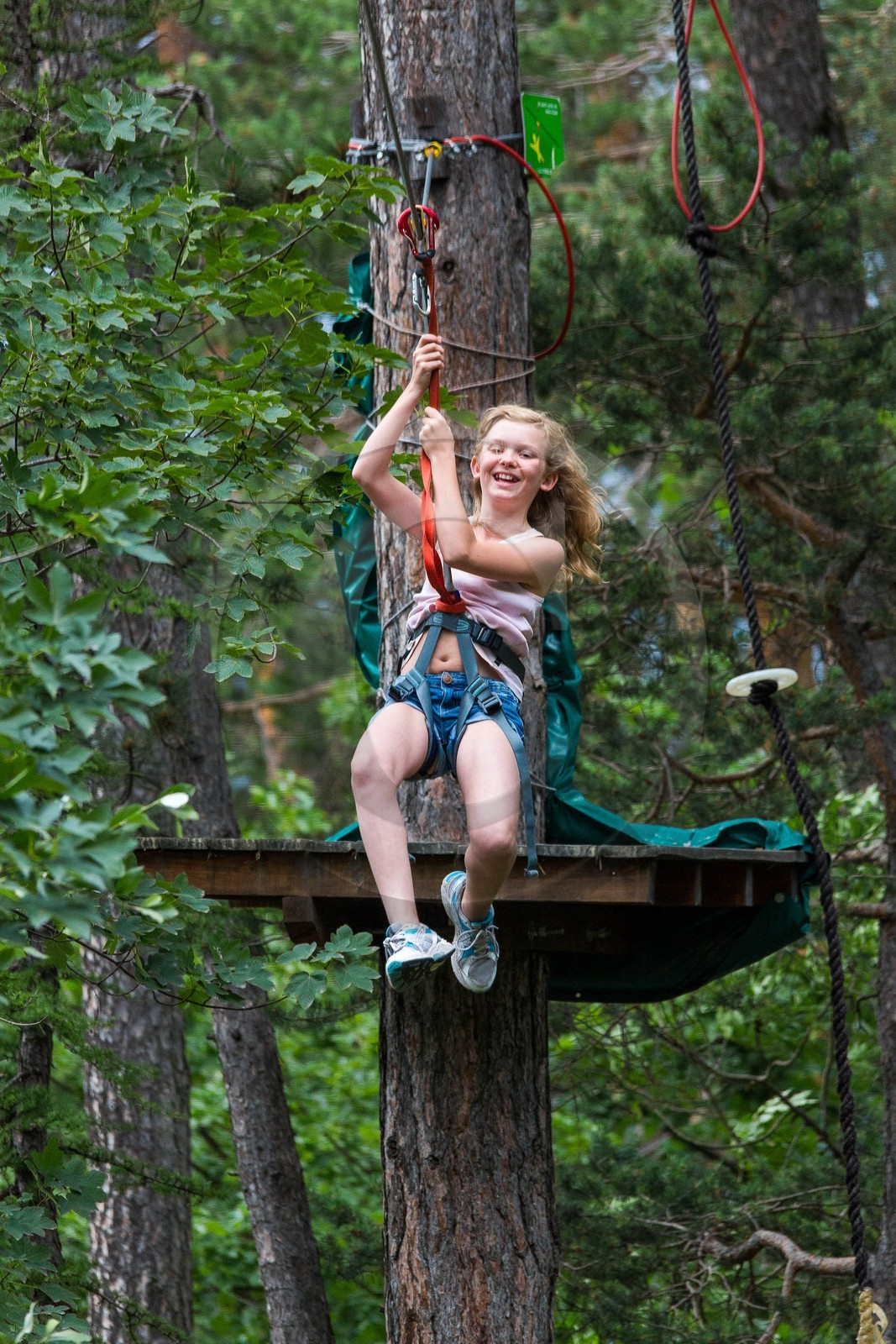 Barcelonnette, Jungle Park, parc aventure, parcours acrobranche, grimper dans les arbres