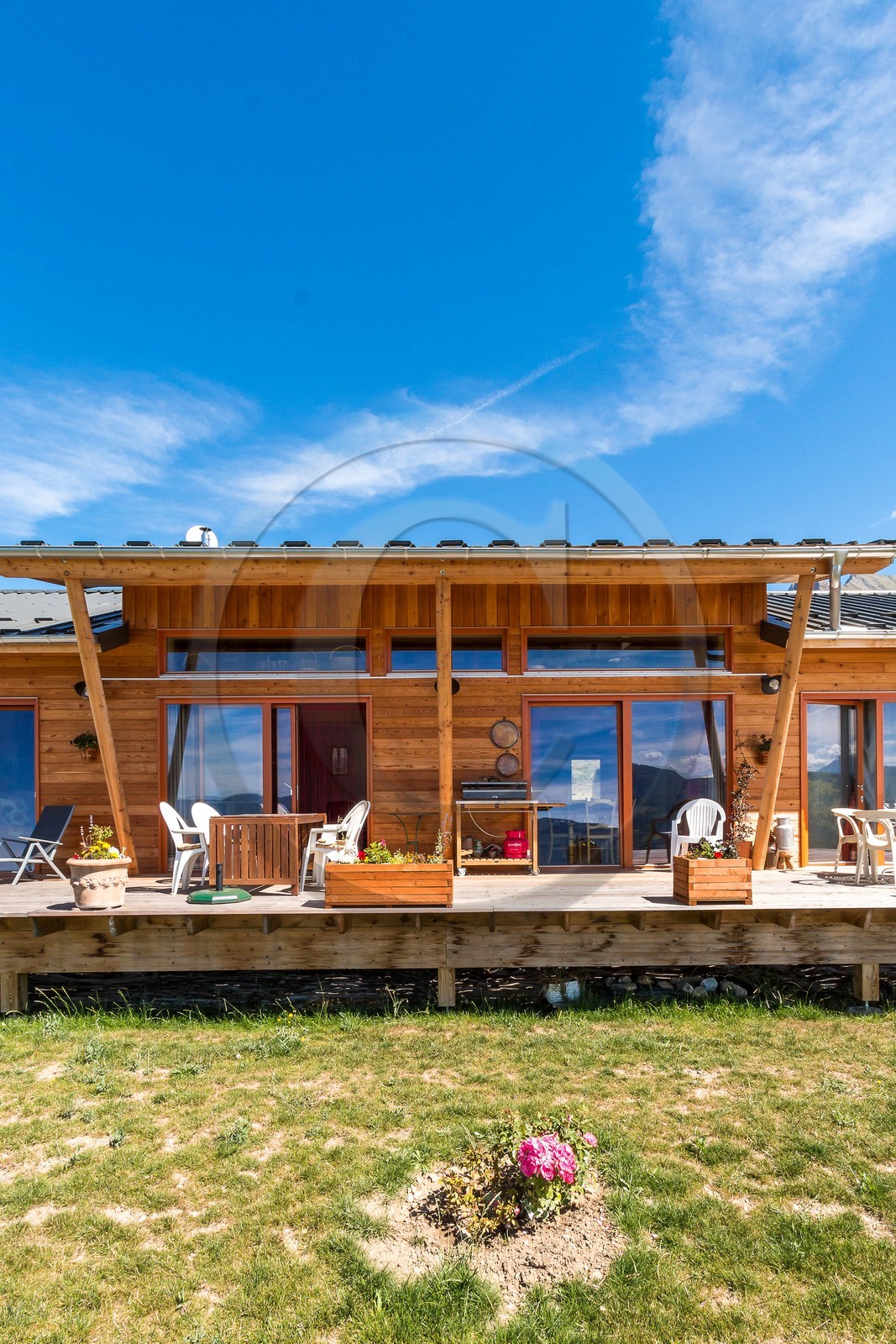 Constructeur de maison en paille