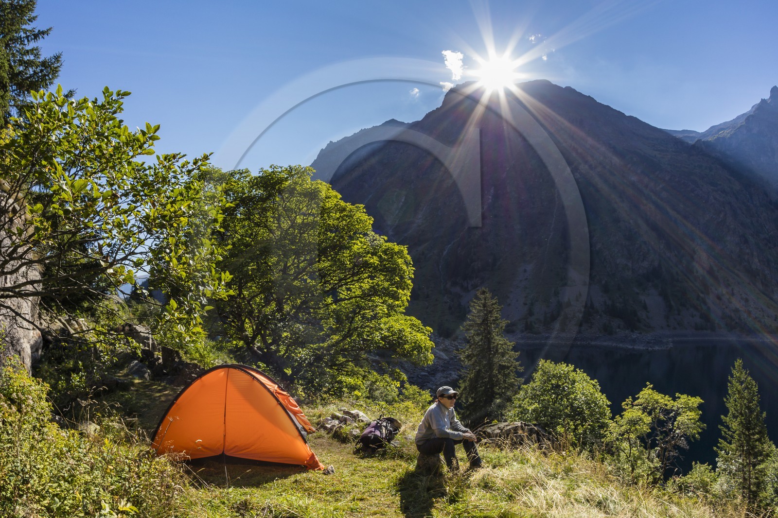 Randonnée pédestre sur le GR54