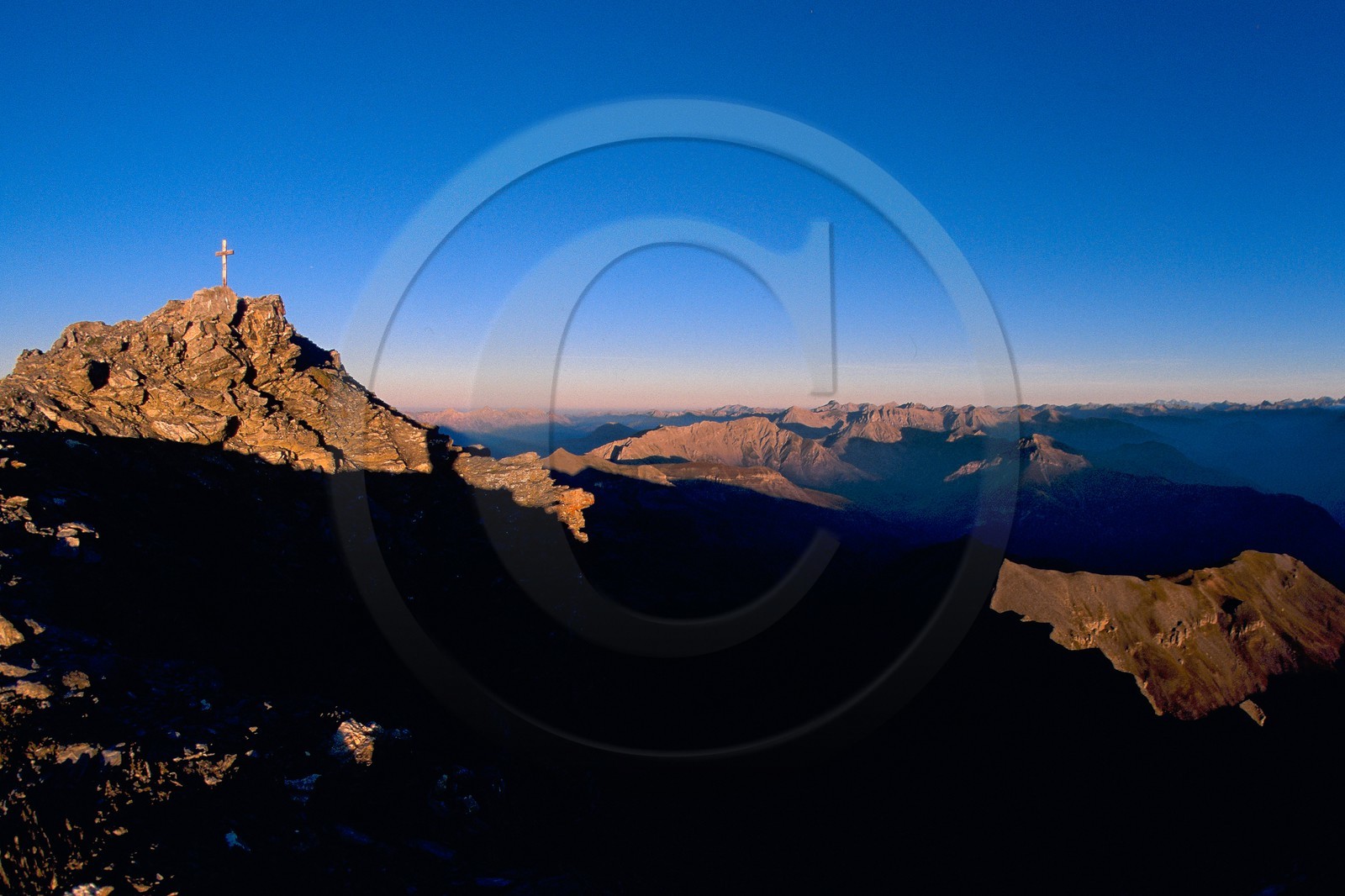 Du sommet du Mont Mounier (altitude 2817)