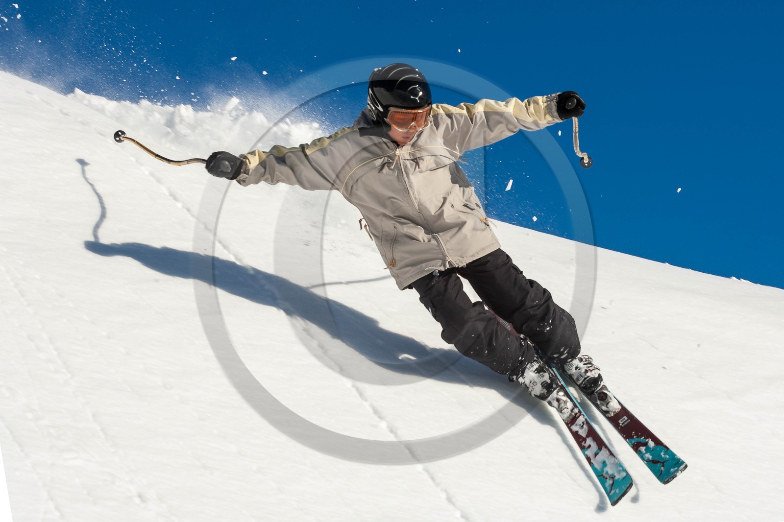 Ski enfant poudreuse