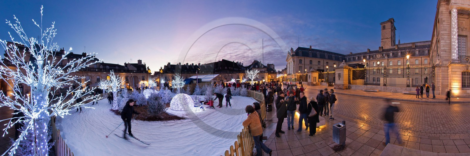 Une véritable station de sports d’hiver éphémère, un Noël