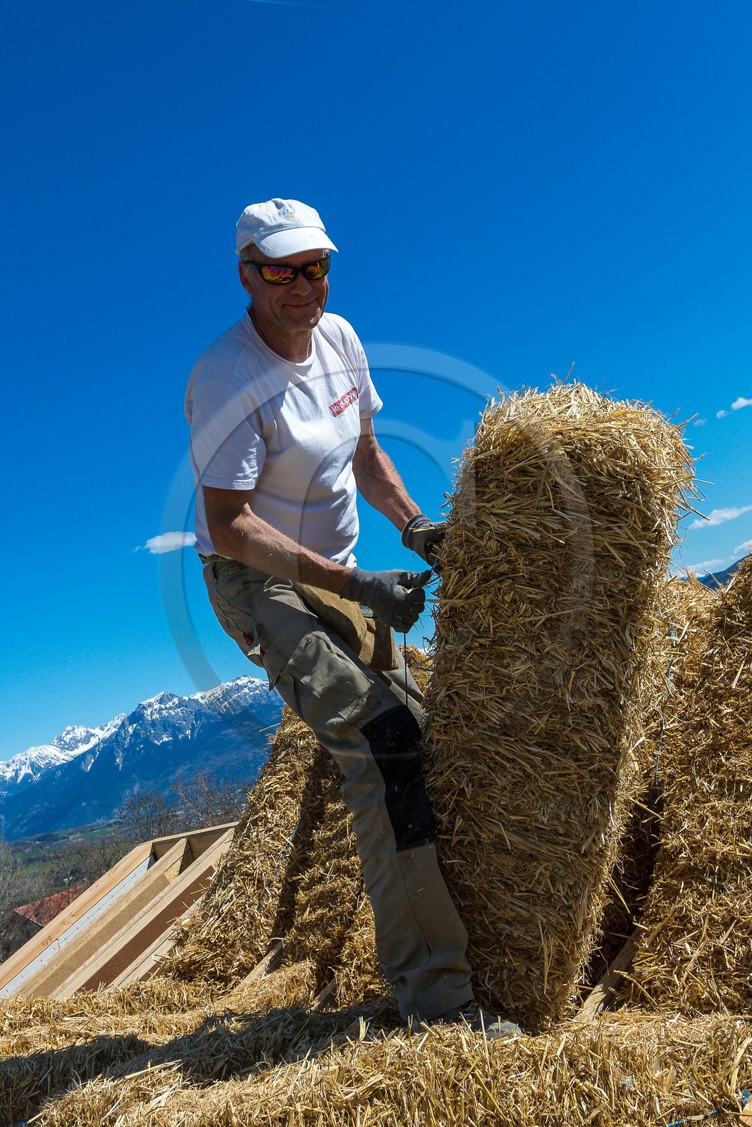 Constructeur de maison en paille