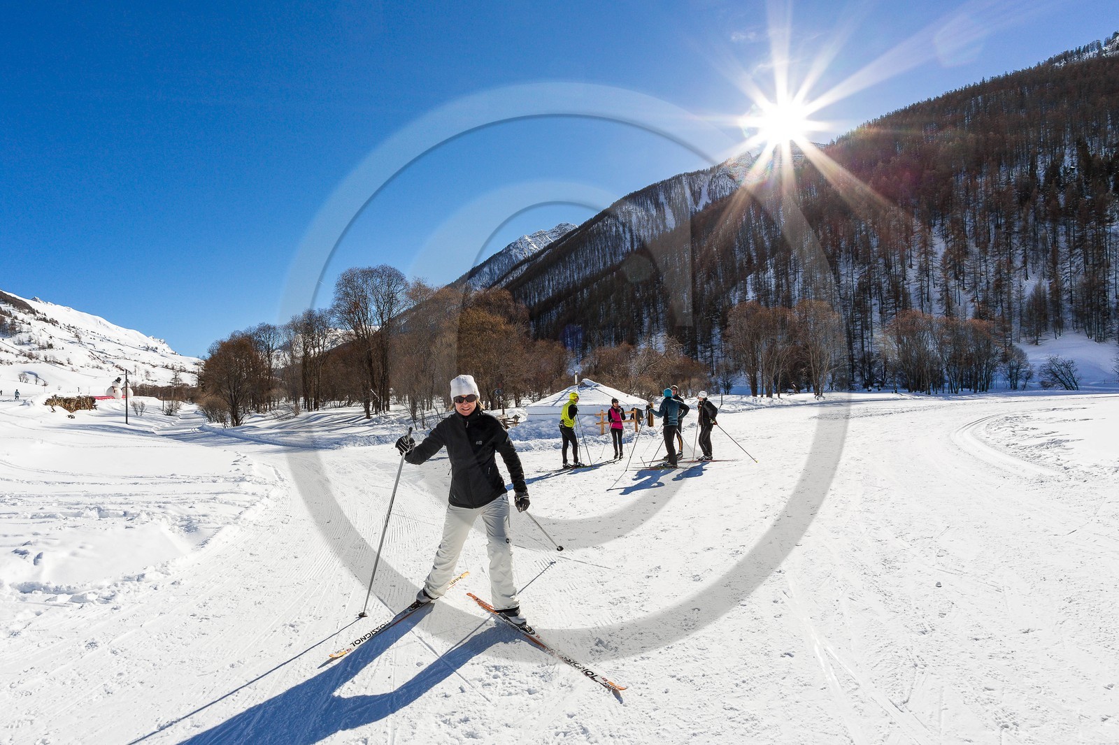 Larche, col de Larche, ski de fond dans le vallon du Lauzanier