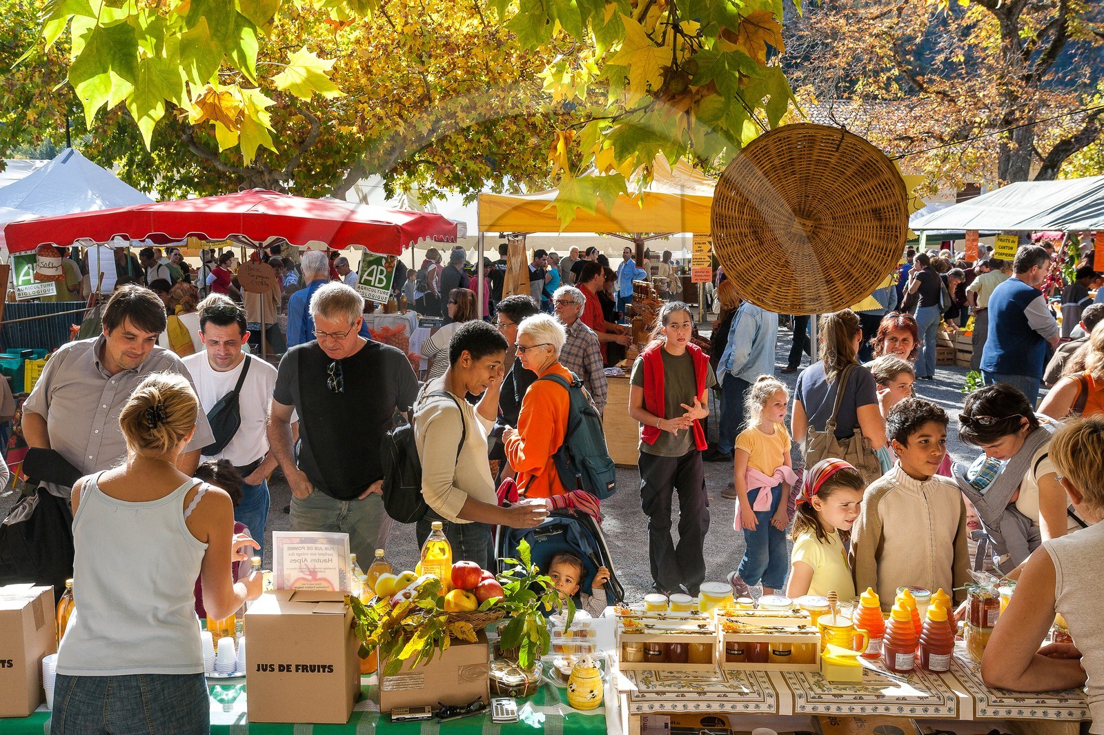 Village d'Orpierre, Marché des saveurs