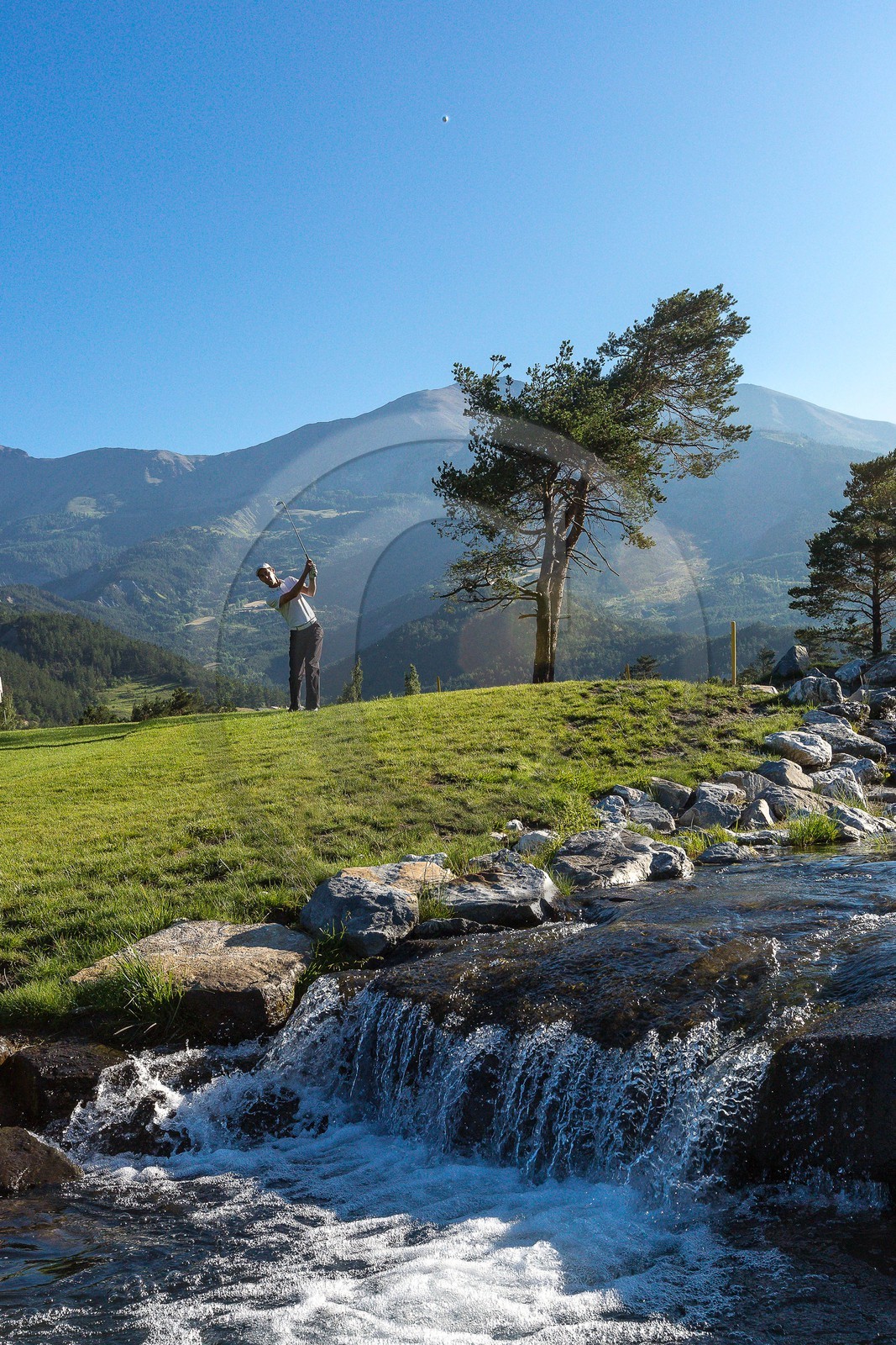 Barcelonnette, Golf de Bois-Chenu