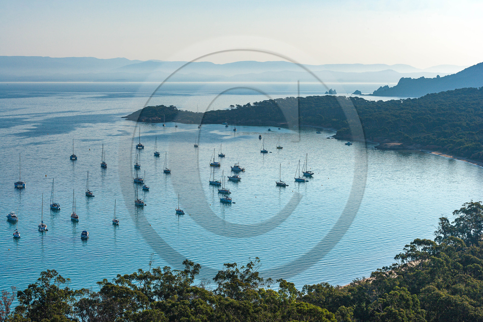 Parc national de Port-Cros, vue de la baie depuis le fort Sainte-Agathe