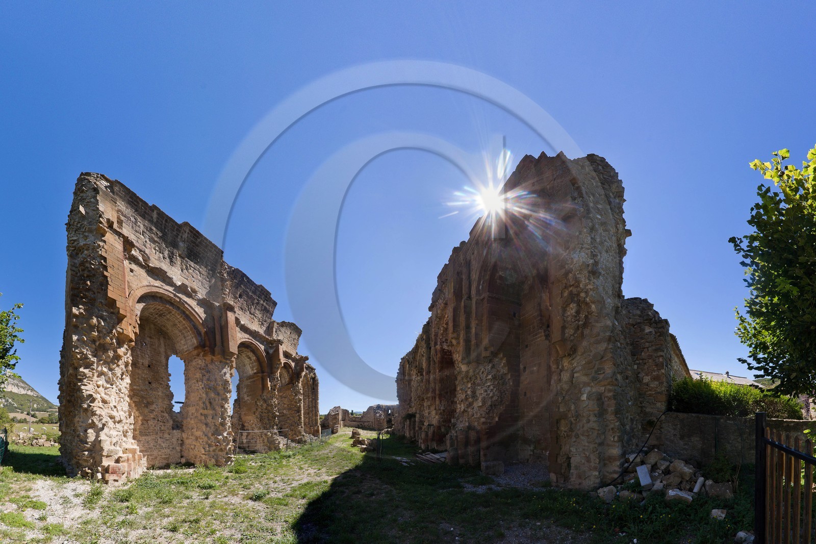 Saint-André de Rosans, Prieuré fondé par l'ordre de Cluny au Xème siècle