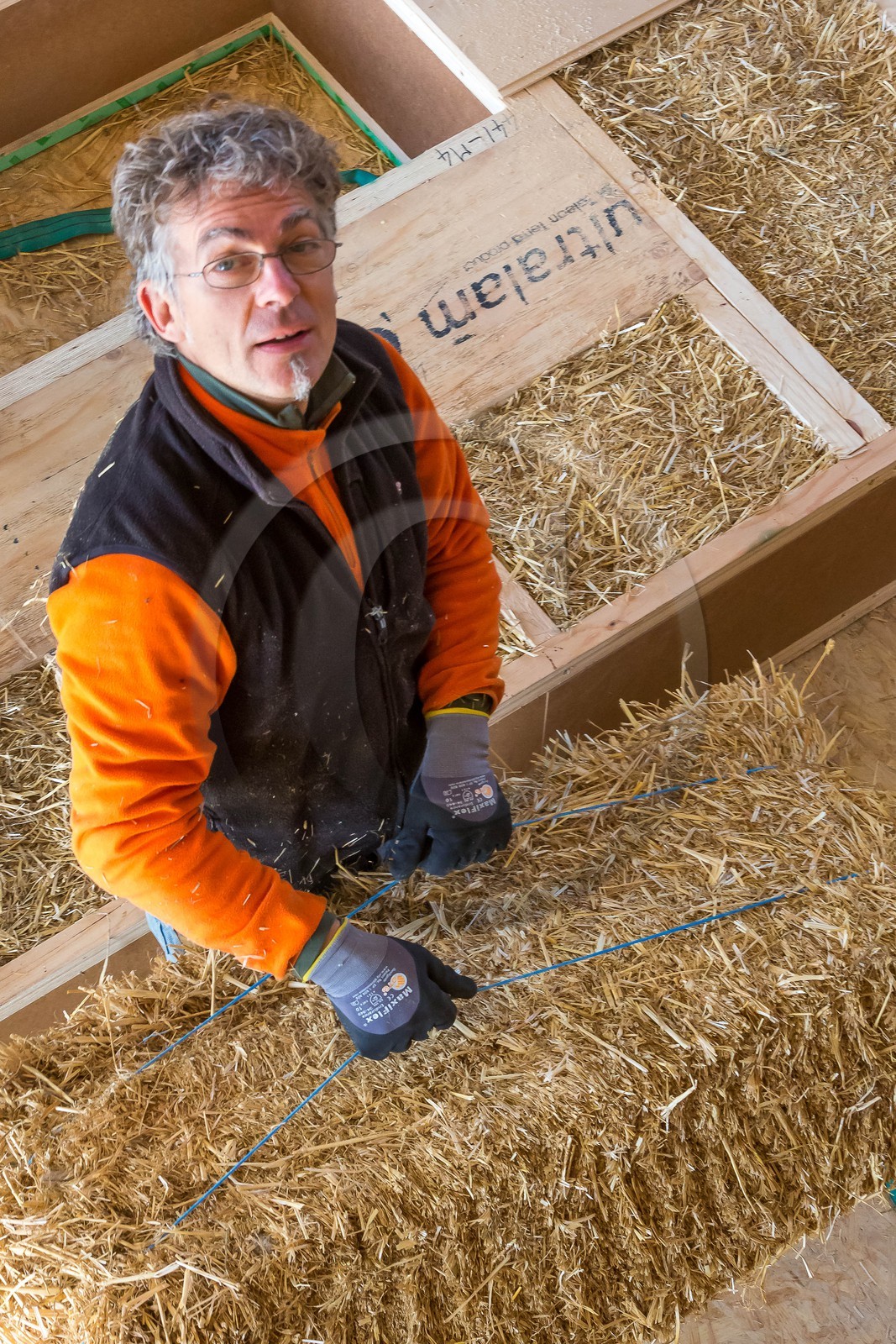 Constructeur de maison en paille